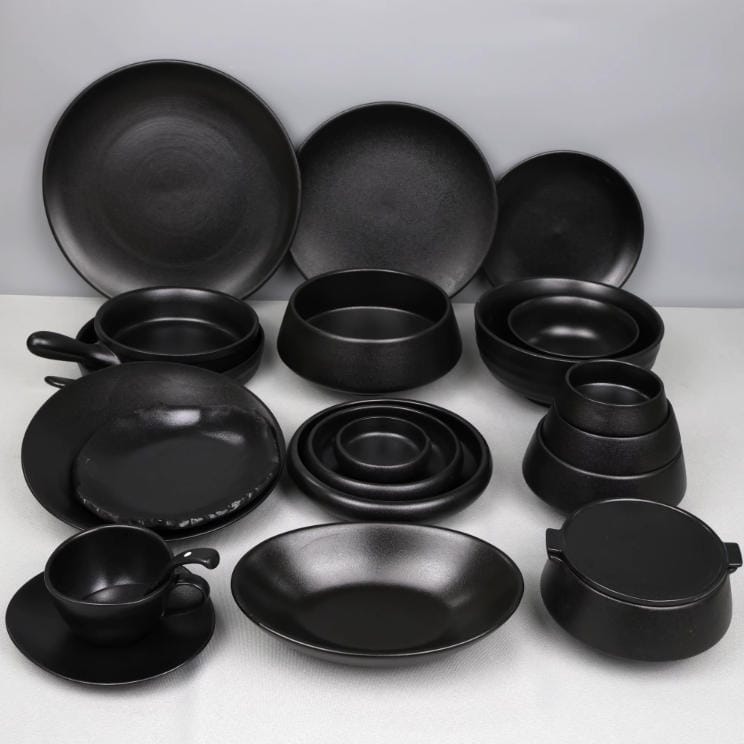 custom black dinnerware set for catering
