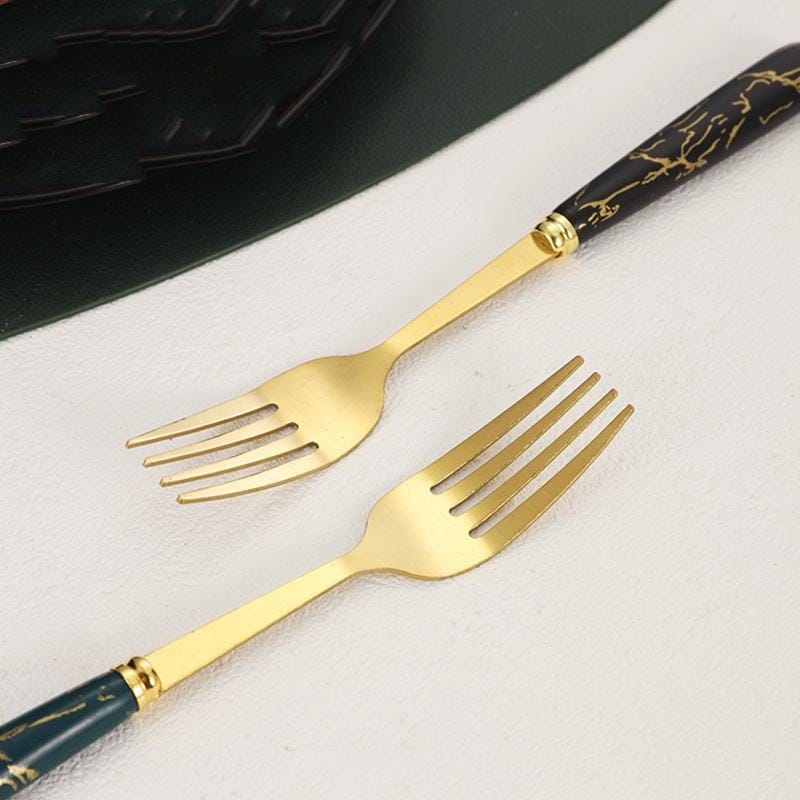 24-Piece Wholesale Package Box Gold Plated Cutlery Set