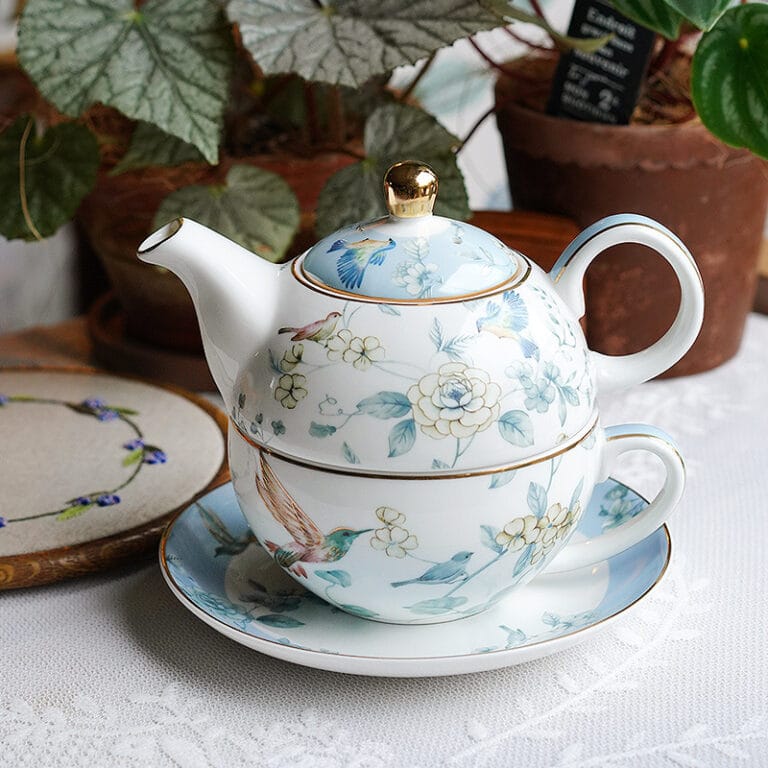 Brett porcelain teapot gift set