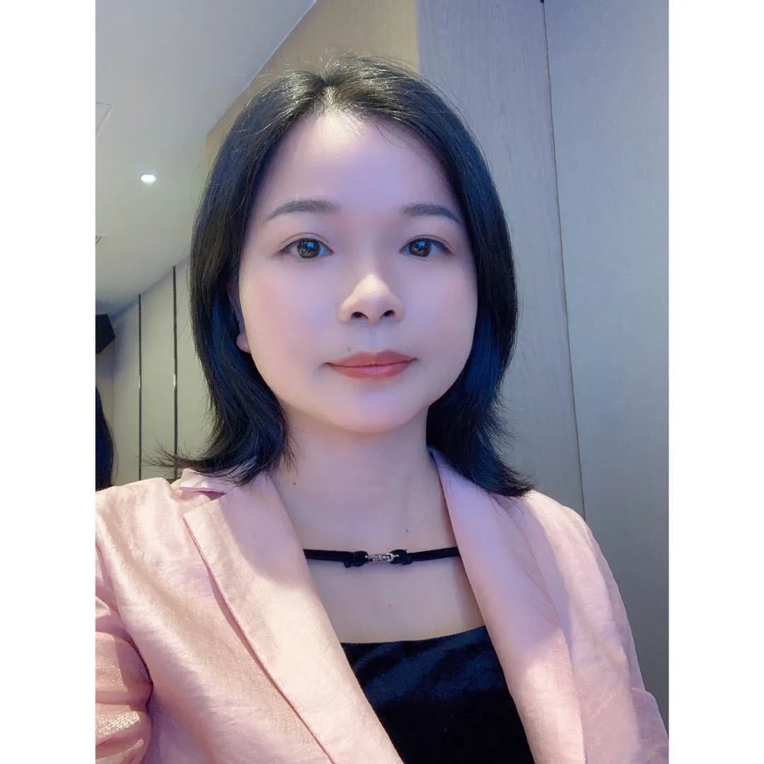 Brett sales director Anna Tsie