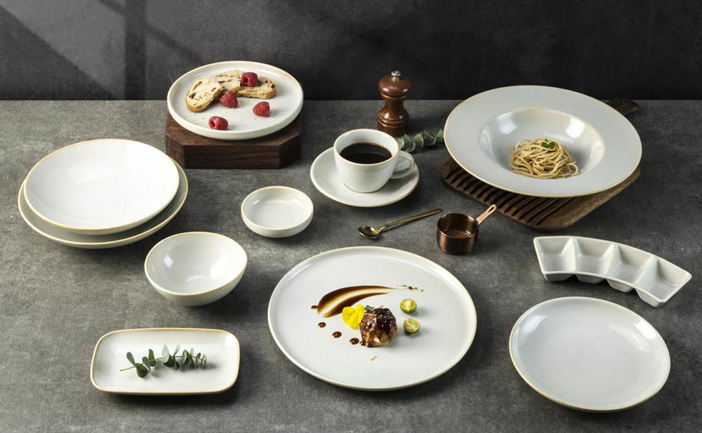 Brett ceramic dinnerware set
