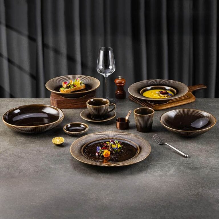Dark Brown Gilded Vertical Texture High-Temperature Kiiln Change Ceramic Tableware Set