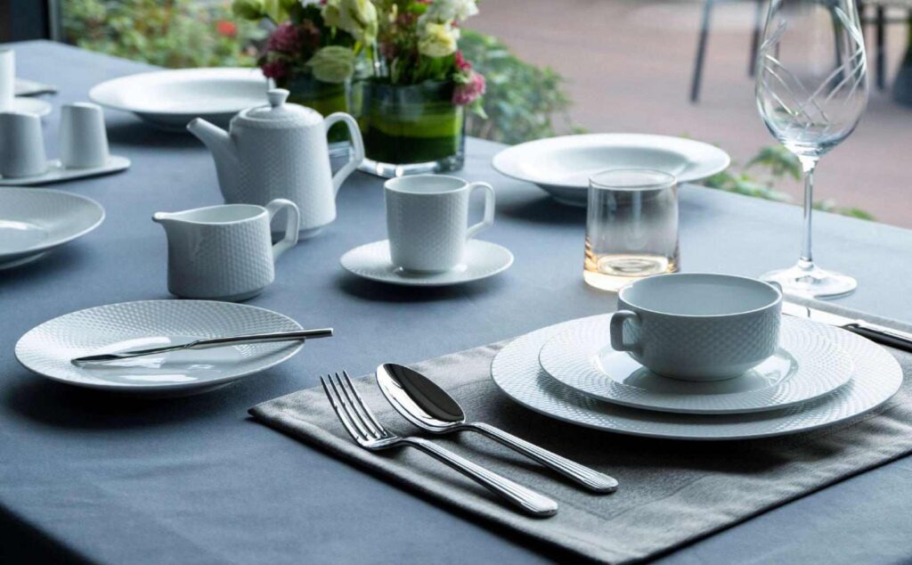 Bulk Dinnerware Ordering for Events-1