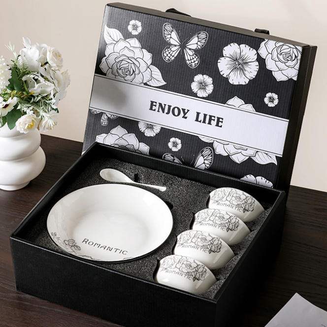 Custom Black & White Floral Underglaze Porcelain Tableware Gift Set