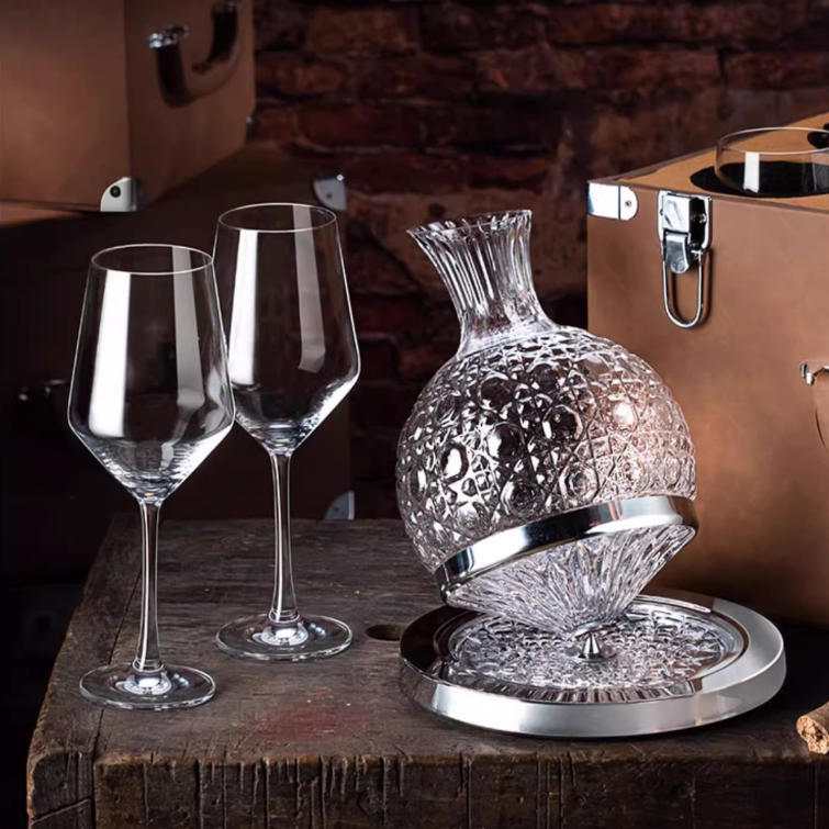 Custom Luxury Crystal Wine Glass Set with Vintage Leather Case Gift Packaging