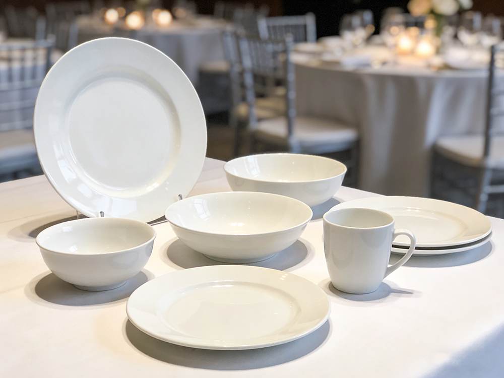 White Porcelain Dinnerware for Events