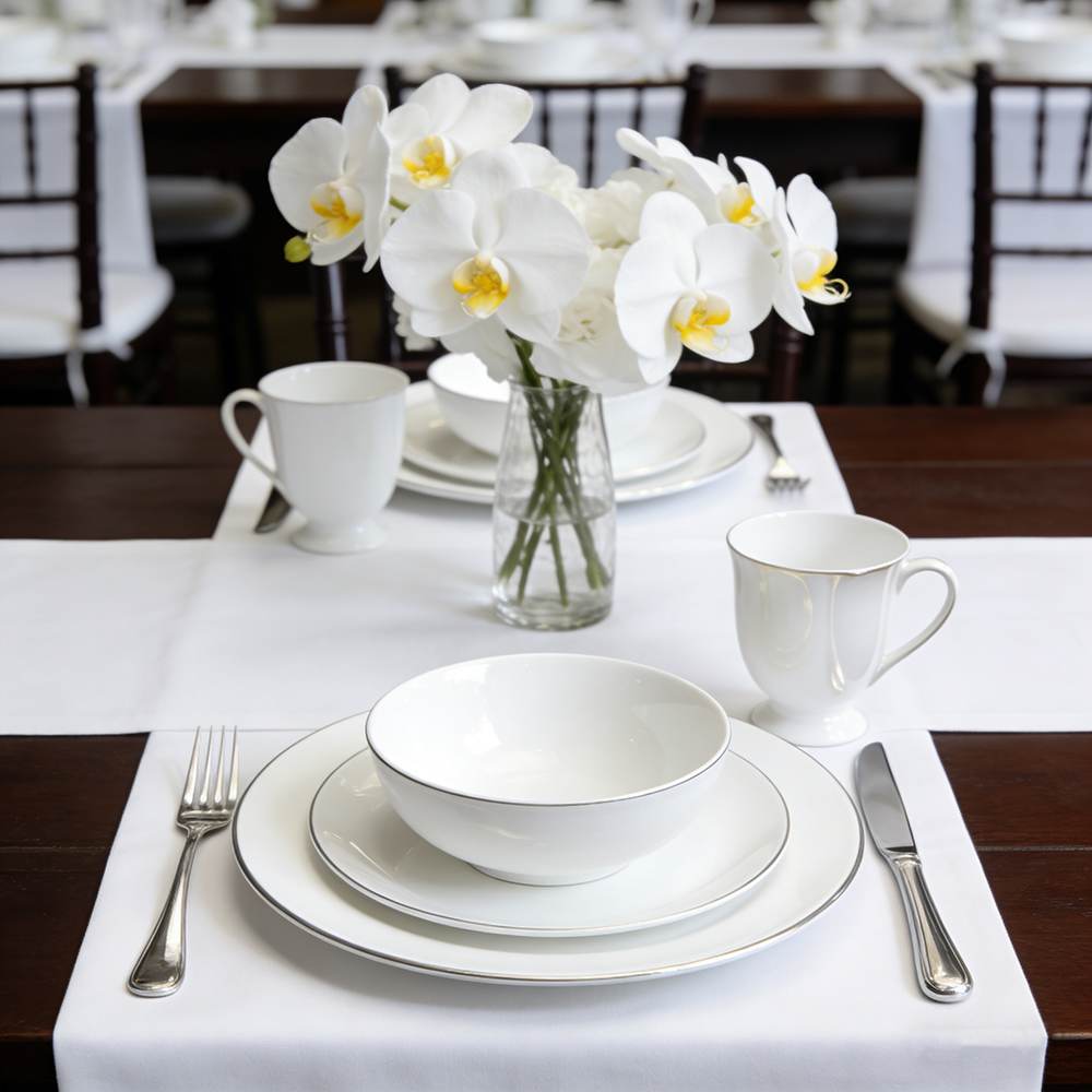 White Porcelain Dinnerware for Events