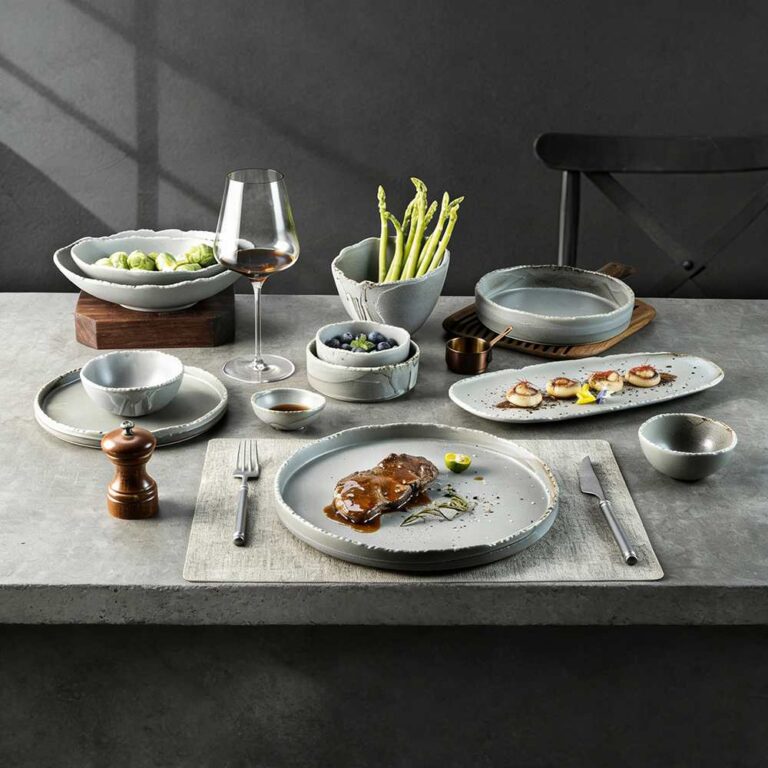 Light Gray Kiln-Change Glaze Natural Rough-Edge Ceramic Tableware Set