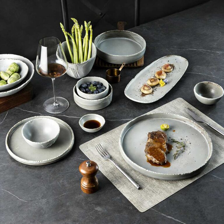 Light Gray Kiln-Change Glaze Natural Rough-Edge Ceramic Tableware Set