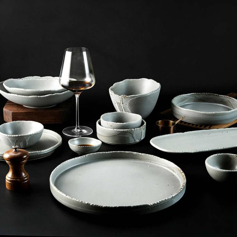 Light Gray Kiln-Change Glaze Natural Rough-Edge Ceramic Tableware Set