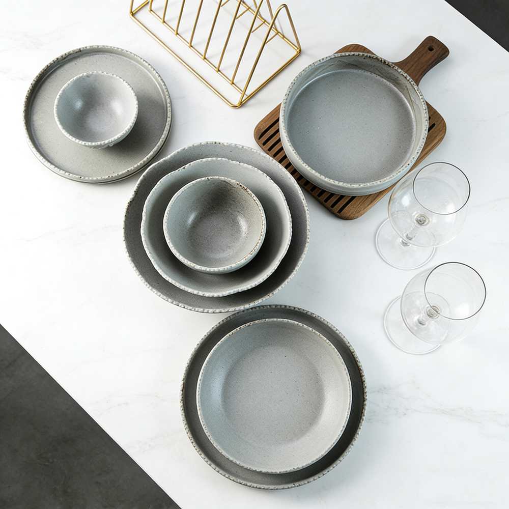 Light Gray Kiln-Change Glaze Natural Rough-Edge Ceramic Tableware Set
