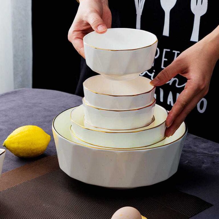 Luxury Gold Rim Diamond Cut Bone China Dinnerware Set