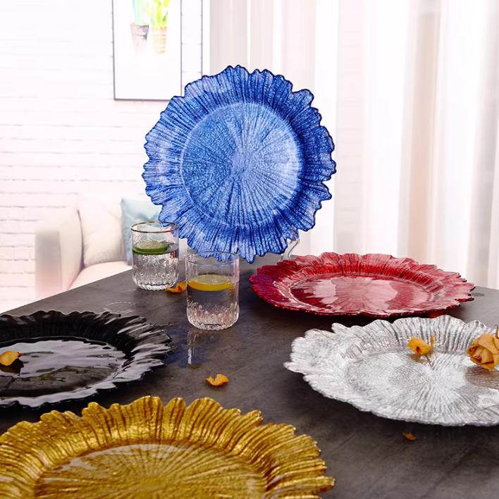 what is a charger plate