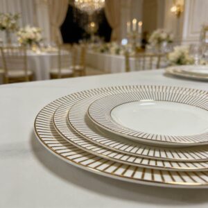 Luxury Gold-Rimmed Radial Pattern Bone China Wedding Plate Set