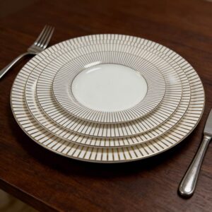 Luxury Gold-Rimmed Radial Pattern Bone China Wedding Plate Set