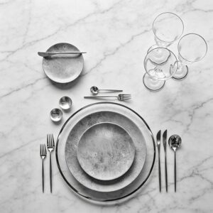 Product Features Wabi-Sabi Stone-Effect Craft Matte concrete-gray texture replicating natural stone, simple yet premium. Multi-Size Nested Design Four sizes in one set, suitable for charger plates, dinner plates, appetizer plates, and dessert plates for all dining scenarios. Premium Ceramic Material High-fired ceramic, durable, heat-resistant, easy to clean, dishwasher and microwave safe. Versatile Neutral Style Matches wabi-sabi, industrial, and minimalist styles, suitable for all cuisines and scenarios. Customizable for Branding Supports custom colors and textures to meet brand and themed event needs.