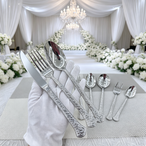 Advanced 3D Rock Texture Stainless Steel Dinnerware Set: Gold-Plated Silver Multi-Piece Set, Ideal for Weddings, Business Banquets, and Western Restaurants.