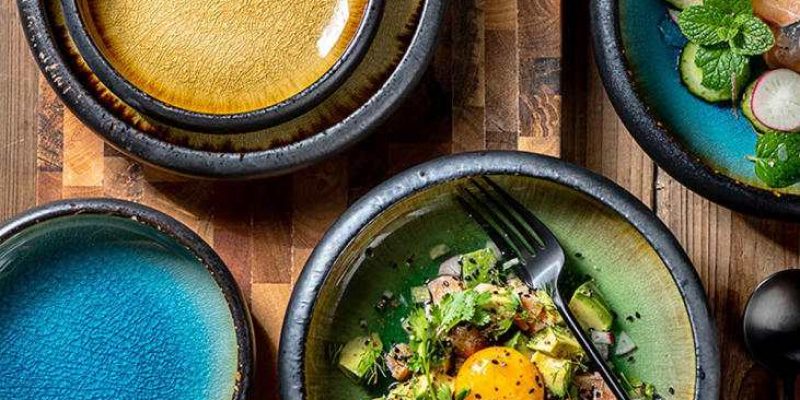 Reactive Glaze Dinnerware