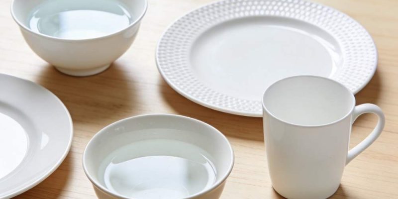 porcelain vs bone china